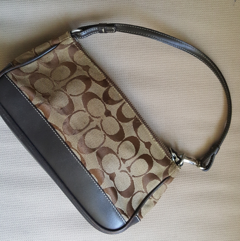 Coach Signature Small Shoulder Bag